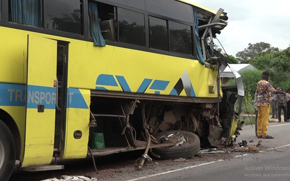 Collision entre car et camion à Daloa